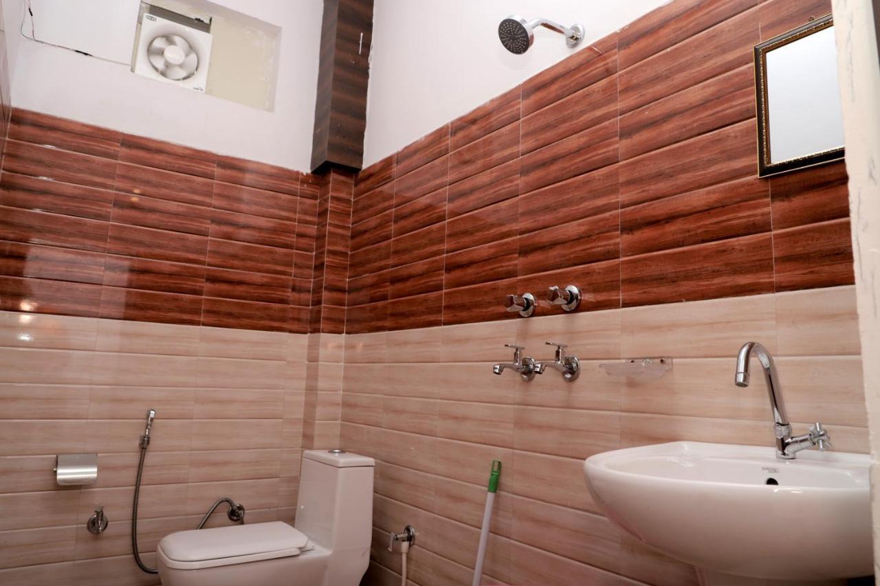 Orchid Hostel Rishīkesh Екстериор снимка