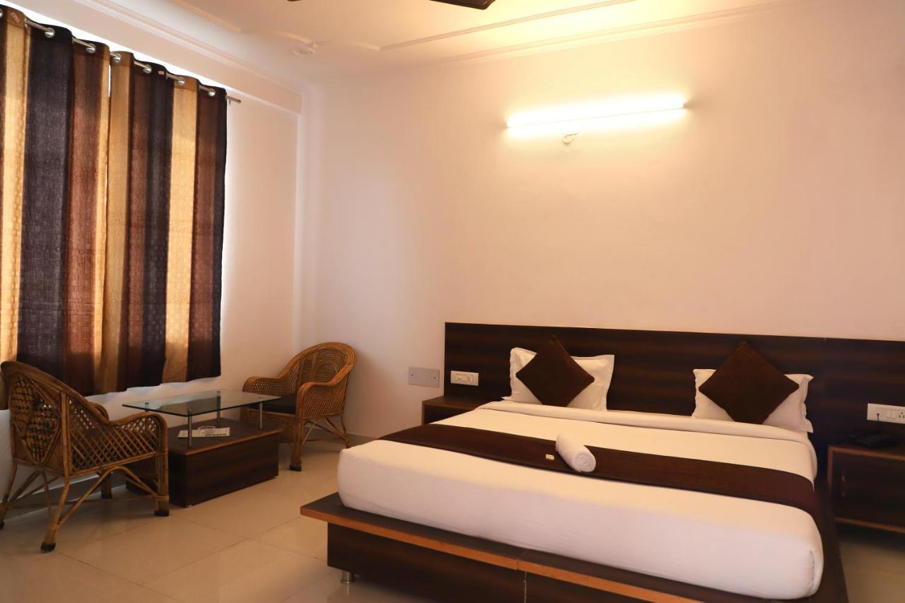 Orchid Hostel Rishīkesh Екстериор снимка