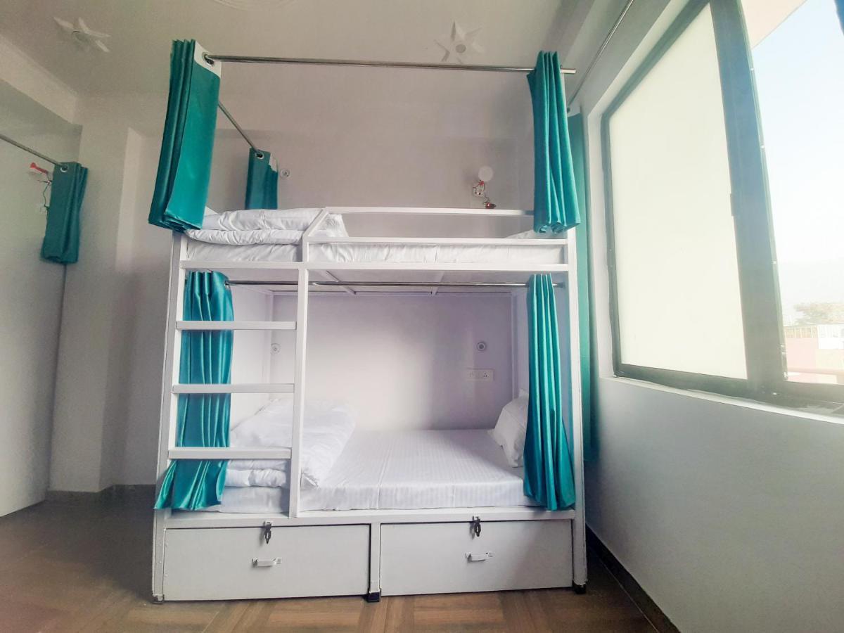 Orchid Hostel Rishīkesh Екстериор снимка